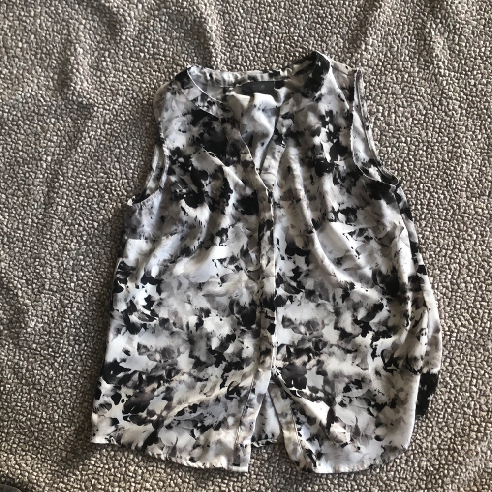 Women’s dress shirt